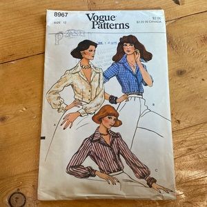 Vintage Vogue Very Easy Very vogue
Sewing pattern 8967 size 12